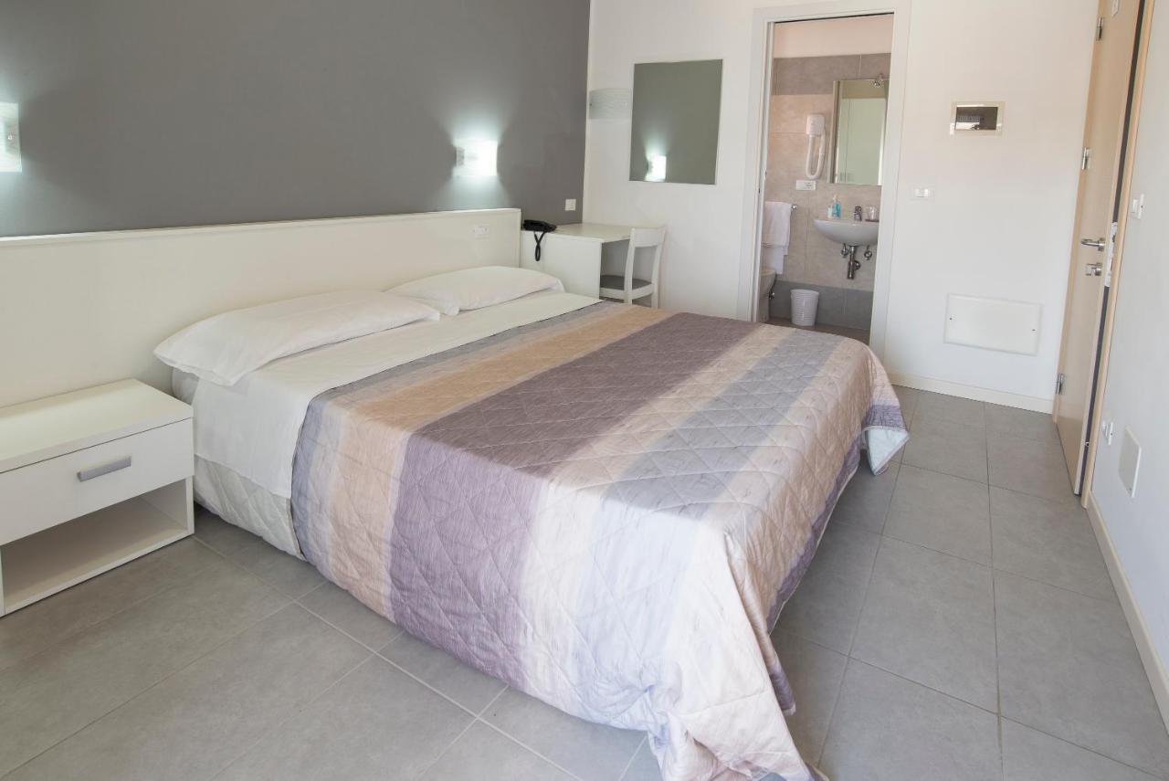 Hotel Atene Lido di Jesolo Esterno foto